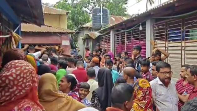 ময়মনসিংহে এক পরিবারের তিনজনের গলাকাটা মরদেহ উদ্ধার